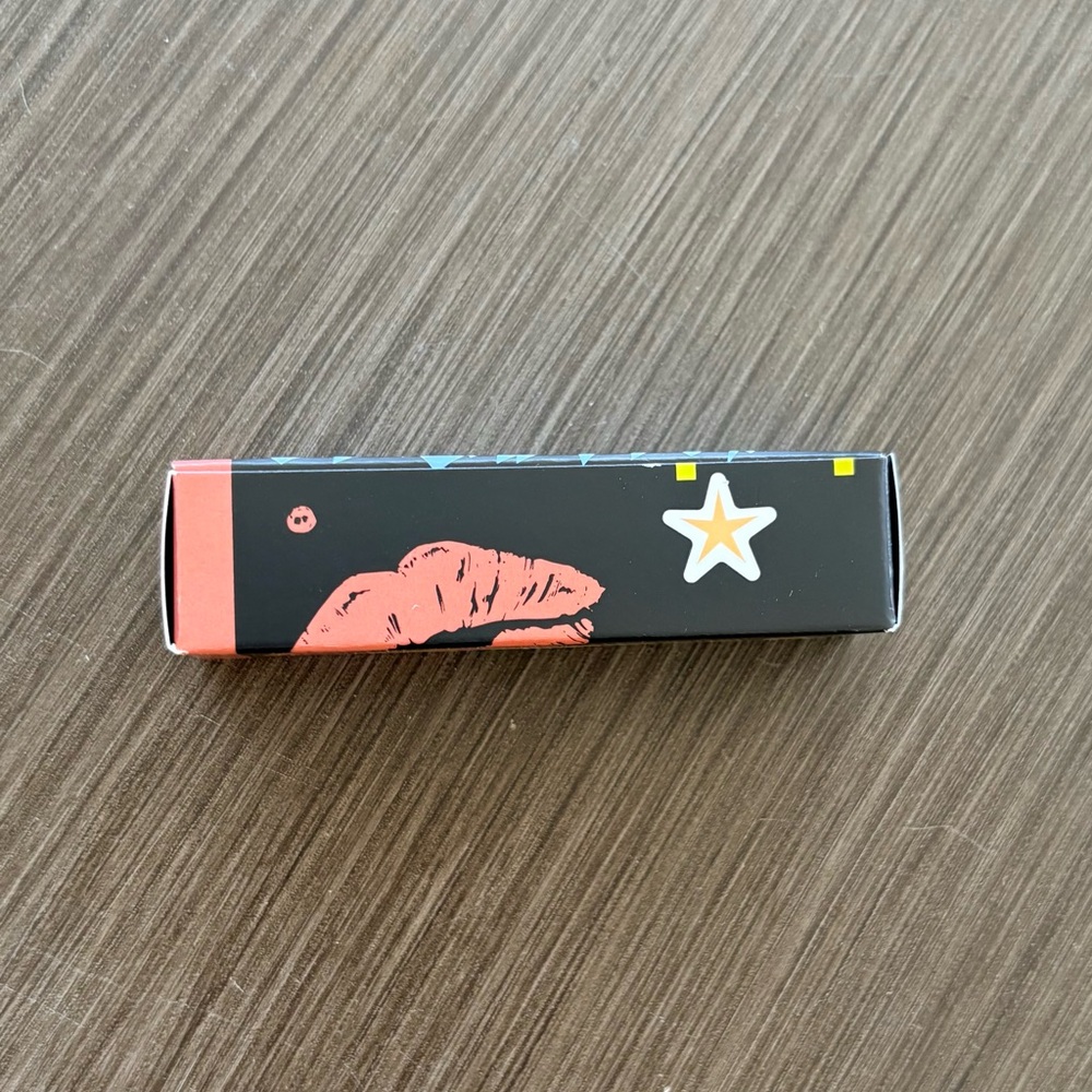 MACximal Silky Matte Lipstick – Shanghai Spice (40th Anniversary) - Picture 7 of 11